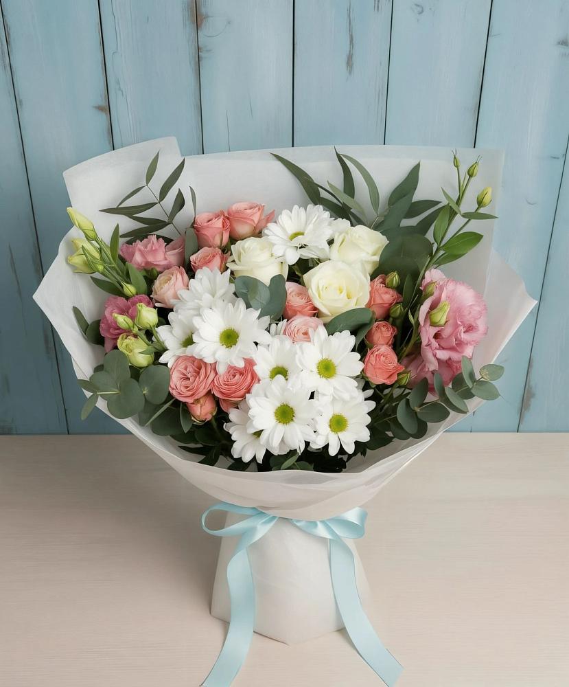 Букет цветов из: Розы, Лизиантусы и Хризантемы в поселок Станции Манихино